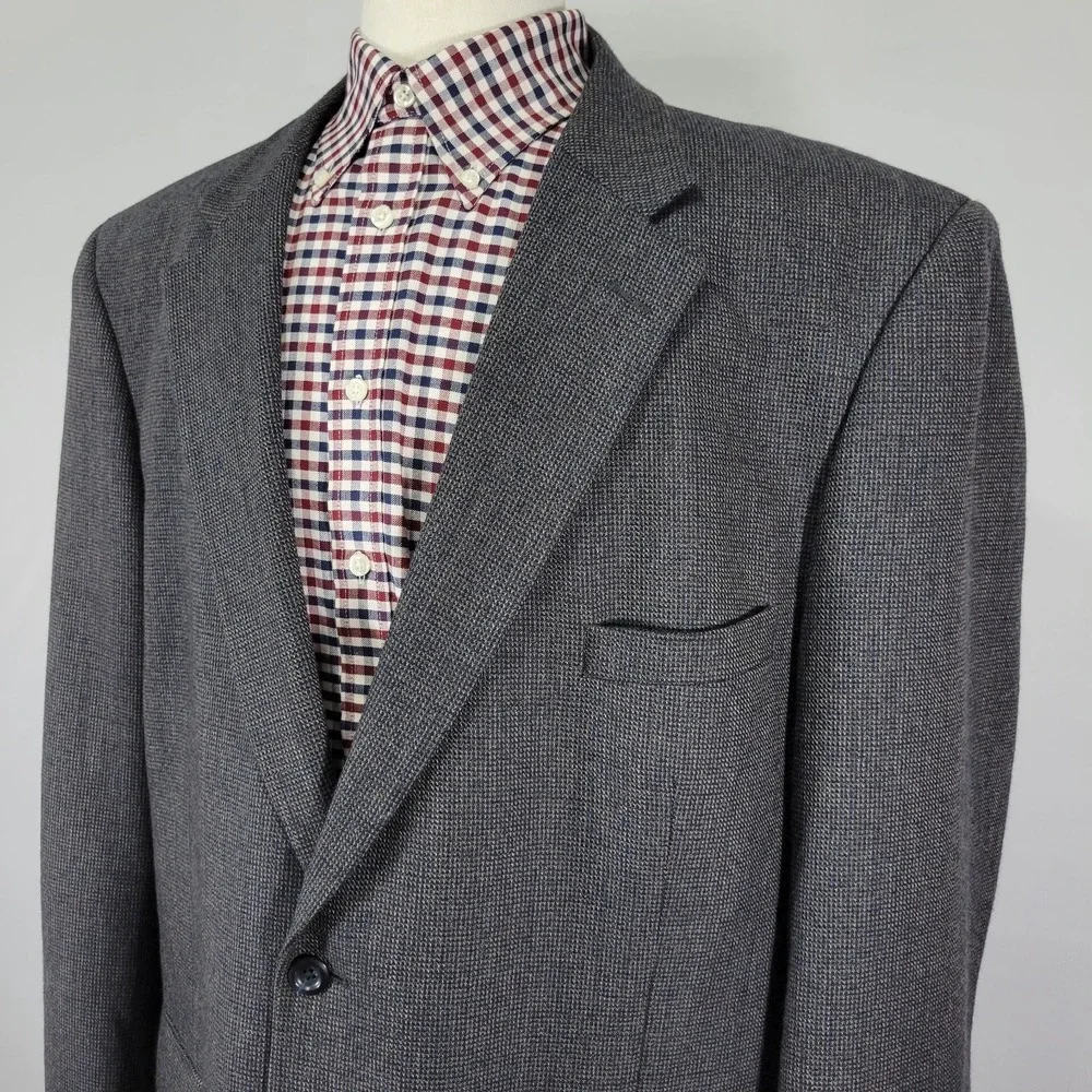 Pronto Uomo before completing